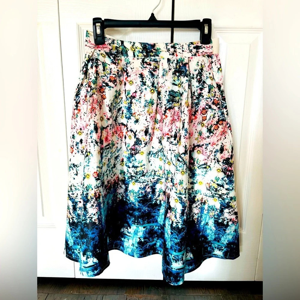 Floral skirt, size small